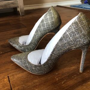 Daya by Zendaya Metallic pumps